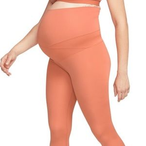 Orange Nike maternity leggings size Medium